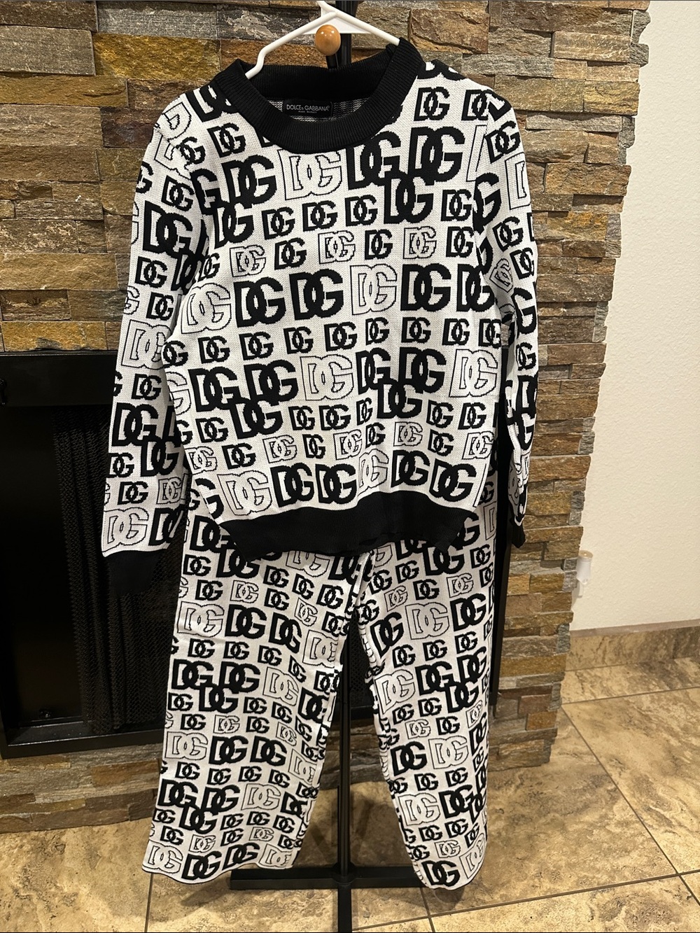 Women’s Black & White Logo Set one size